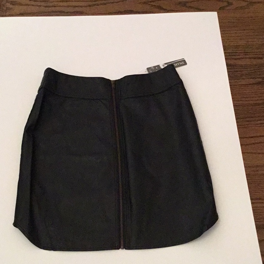 MYME FAUX LEATHER ZIP BACK SKIRT
